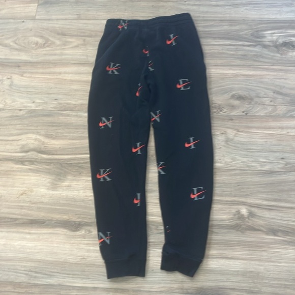 NIKE SWEATPANTS BOYS SIZE LARGE - Picture 2 of 4